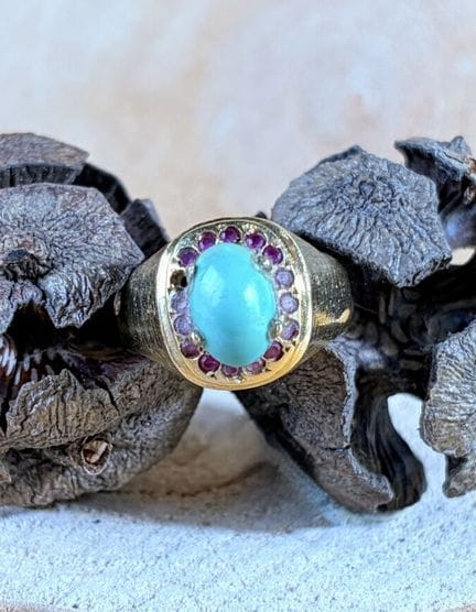 Bague en or jaune 750/1000 (18K) ornée en son cent