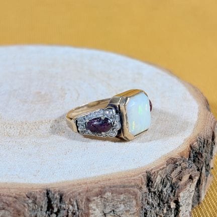 Bague en or jaune et or gris 750/1000 (18K) ornée 