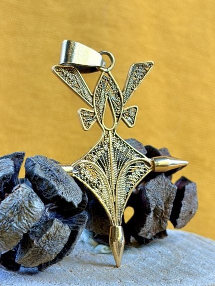 Ciondolo "Croce del Sud" in oro giallo 750/1000 (1