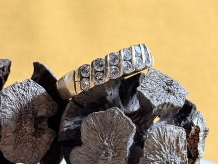 Anello in oro giallo 750/1000 (18 carati) imprezio