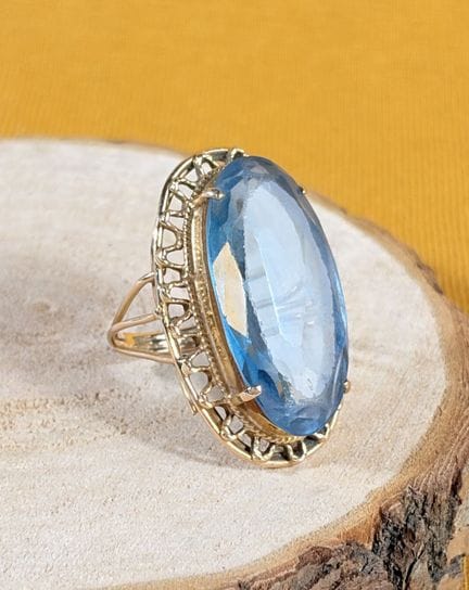 Bague en or jaune 585/1000 (14K) ornée en serti-gr