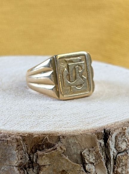 Anello con sigillo in oro giallo 750/1000 (18 cara