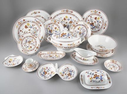 BERNARDAUD, Limoges. Juego de vajilla de porcelana