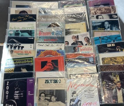Lot de 45 disques vinyles 33 tours Jazz et divers 