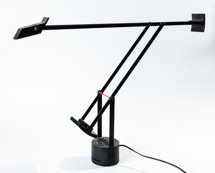 Diseño de Richard SAPPER, fabricada por Artemide: 