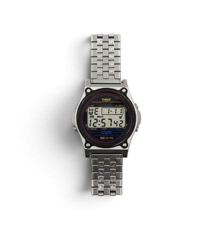 TIMEX
Orologio con display a cristalli liquidi