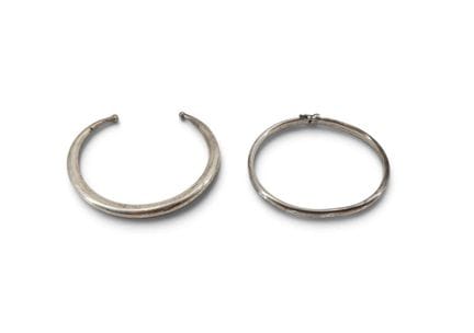 Lote de dos pulseras de plata
Peso: 46,9 g