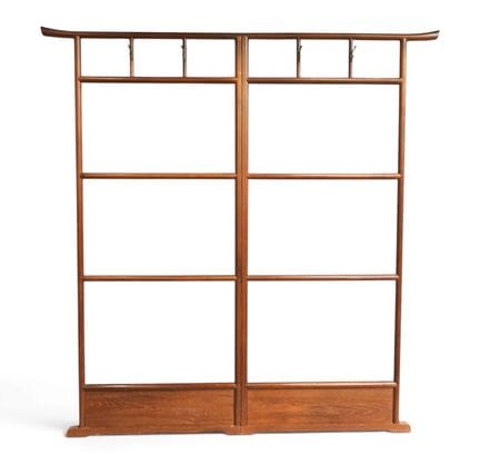 Appendi-kimono in legno con due pannelli pieghevol
