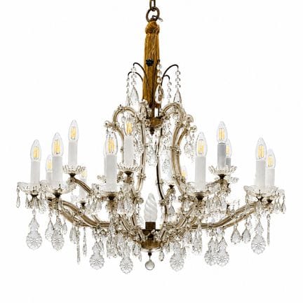Lampadario a pendenti a diciannove luci
90 x 90 cm