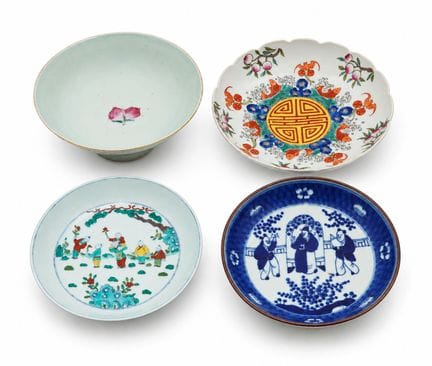 CINA
Set di quattro coppe in porcellana, tre delle