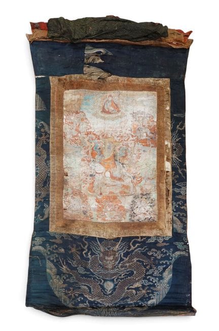 TIBET
Antico tangka a tempera su cotone con raffig