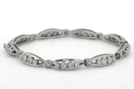 Bracciale in oro bianco 18 carati con diamanti tag