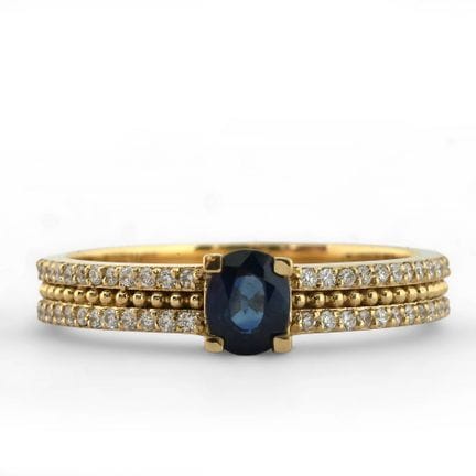 Ring aus 18-Karat-Gelbgold, besetzt mit einem Saph