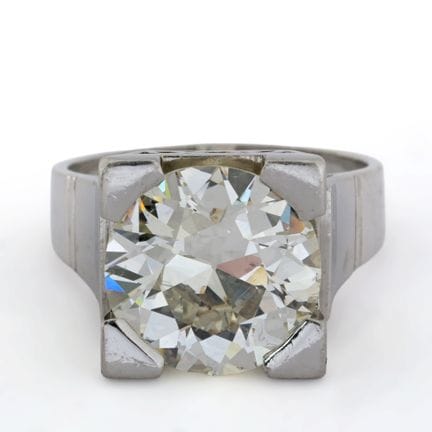 Anello in platino con un diamante taglio antico di