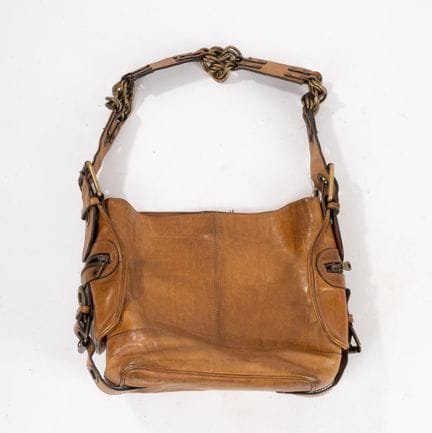 CHLOE
Sac porté épaule en veau souple embossé faço