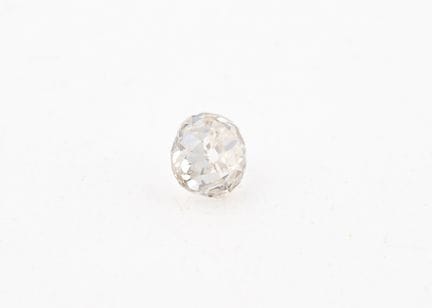 Diamant sur papier taille ancienne.
Poids : 0.49 c
