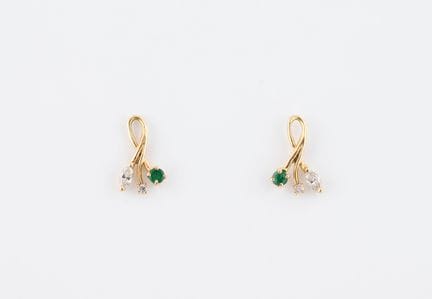 Par de pendientes de oro amarillo (750) formados p