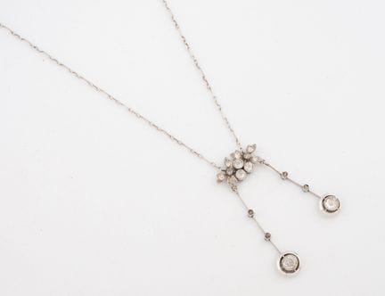 Collier négligé en platine (950) et diamants de ta