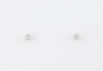 Par de pendientes de oro blanco (750) adornados co