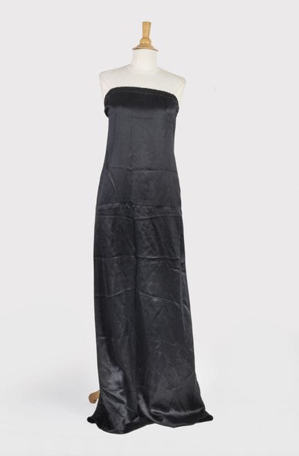Yves Saint-Laurent
Longue robe bustier en soie noi