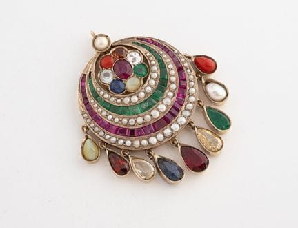 Pendentif rond en or jaune (375) ornée de ligne d'