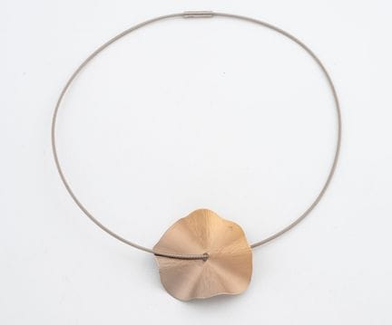 NIESSING
Collar corto de oro amarillo y gris (750)