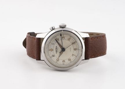 VUCLCAIN Cricket
Men's alarm watch with a bracelet