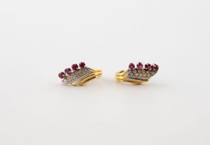 Par de pendientes de oro amarillo y blanco (750) c