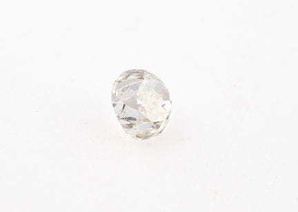 Diamant sur papier taille ancienne.
Poids : 0.98 c