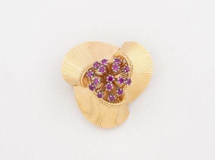 Broche colgante de oro amarillo (750) con decoraci