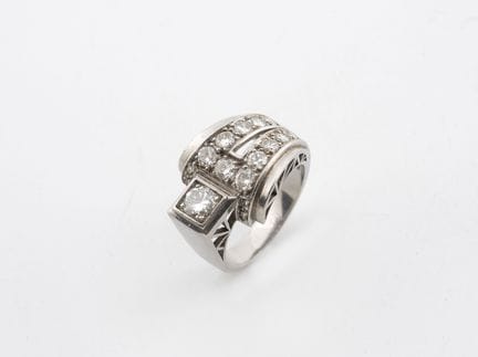 Bague Tank en platine (850) asymétrique formée d'u