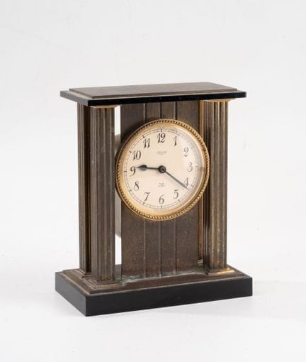 JAEGER
Orologio da scrivania.
Cassa rotonda, lunet