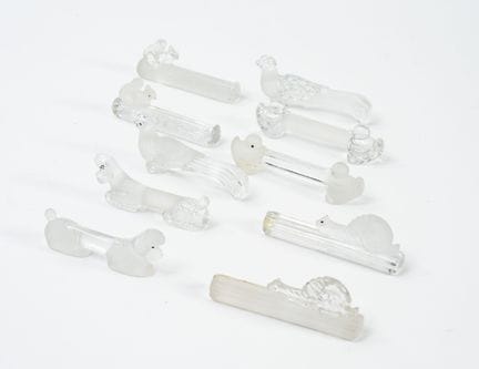 Set di dieci portacoltelli a forma di animali.
In 