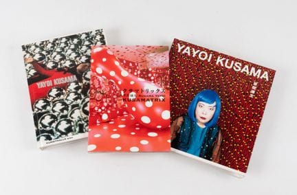 KUSAMA (Yahoi). 
- Viena, Kunsthalle, 2001, in-4, 