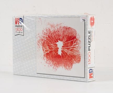 DELVOYE (Wim). 
1500 puzzle. Ana kiss. 1999. Dans 