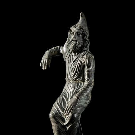 Un barbaro disteso in bronzo greco
Circa IV secolo