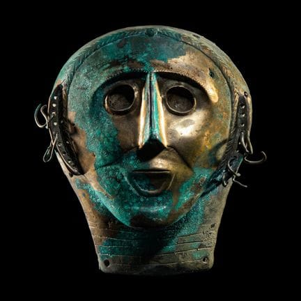 Maschera in bronzo dell’Asia centrale raffigurante