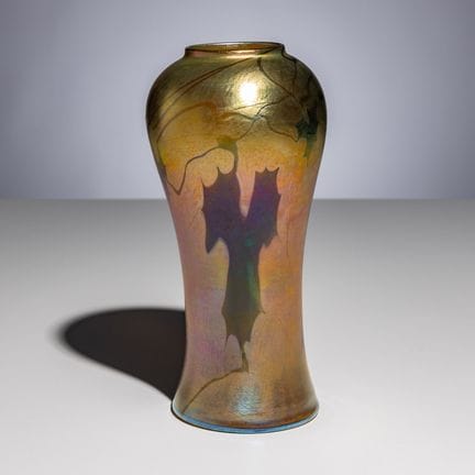 Tiffany Studios New York
(Americano, 1880–1930)
Va
