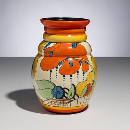 Clarice Cliff
(Inglesa, 1899-1972)
Jarrón Devon, m
