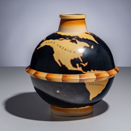 Gio Ponti 
(italiano, 1891–1979)
Vaso “Le Mie Terr