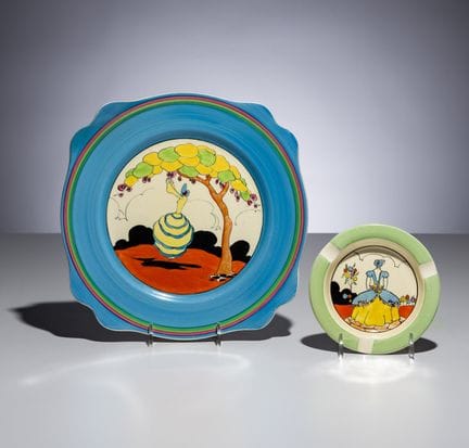 Clarice Cliff
(Inglese, 1899–1972)
Piatto e posace