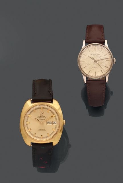 Set composto da:
- OMEGA. ELECTRONIC 300 HZ. REF. 