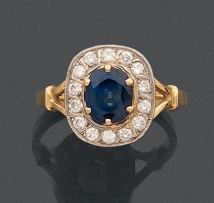 Anello in oro 750 a due tonalità, impreziosito al 