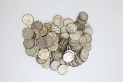 Monedas de plata 835/00 que incluyen:
- 91 monedas