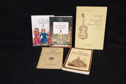 Conjunto de libros: 
-Gerard LE VOT, *Vocabulario 