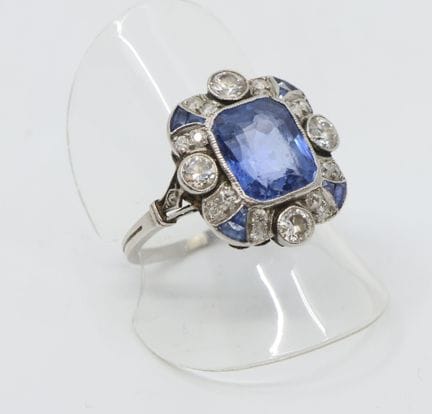 Anillo de joyería de platino de 850 milésimas con 