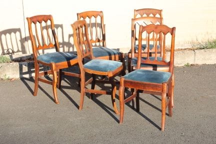 Conjunto de seis sillas, conocido como «de catedra