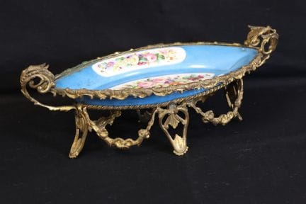 Sèvres - Castillo de Dreux. Copa de porcelana poli