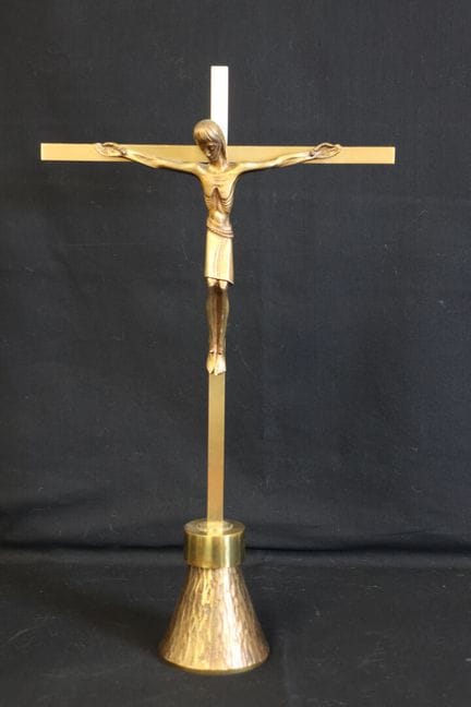 Cruz de altar de bronce cincelado, de alrededor de