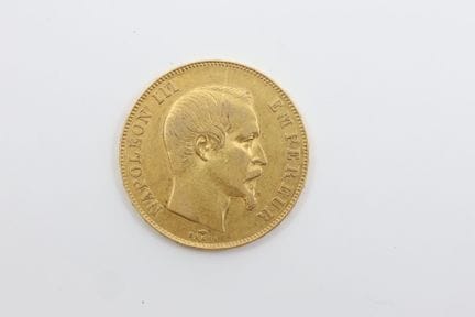 FRANCIA. Moneda de 50 francos de oro amarillo (900